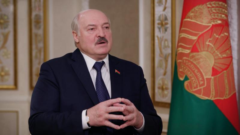 Prezident naziri belə danladı: "Kişi kimi demək istəyirəm: sənin&nbsp;başqa yolun yoxdur, ya öl, ya da..."