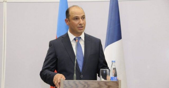 Rektor&nbsp;pilləkən təmirinə&nbsp;118 min manat xərc ayırıb