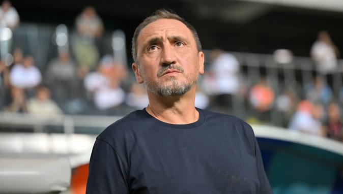 "Adana Dəmirspor" klubu baş məşqçini istefaya yolladı