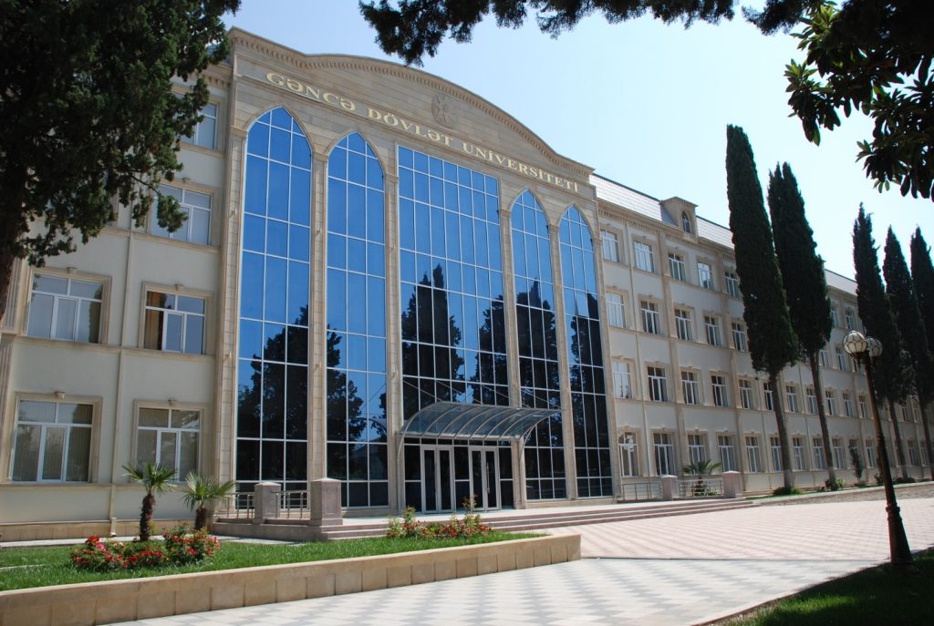 Gəncə Dövlət Universitetinin əməkdaşlarının maaşı artırılıb&nbsp;- Əlavə 10 faiz həcmində mükafat da veriləcək