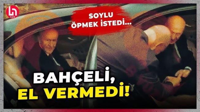 Sabiq DİN rəhbəri partiya sədrinin əlini öpmək istədi, ancaq... - Maraqlı anlar + VİDEO