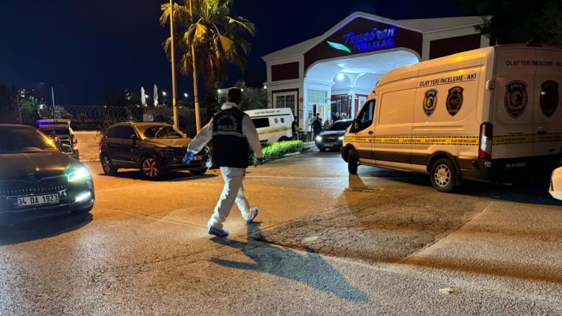 Kriminal avtoritet İstanbulda polislə atışmada belə öldürüldü - Bir polis isə yaralanıb (FOTOLAR)