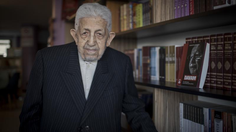 Türkiyədə Səadət Partiyasının qurucu vəfat edib