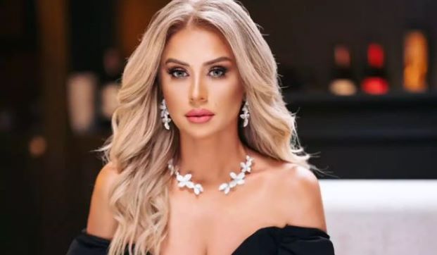 Bakıda qadın müğənnilər arasında dava - Roza Elza Seyidcahana çaynik atıb
