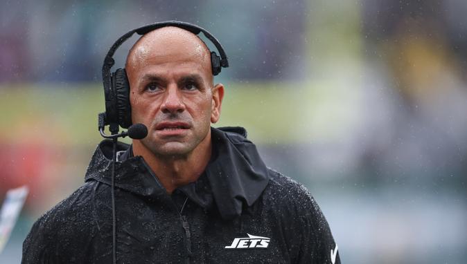 Amerika futbol klubu livanlı baş məşqçini qovdu - Ölkəsinə mənəvi dəstək verdiyinə görə