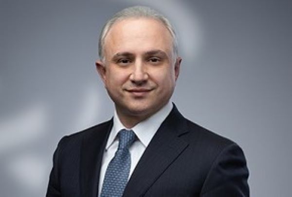 İcra başçısının qardaşına daha bir vəzifə verildi - Fondda dəyişiklik