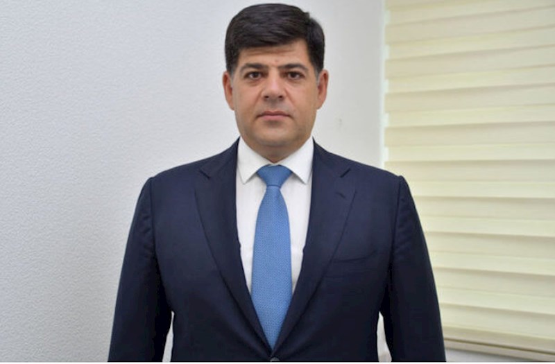 Agentlik sədri özünə 145 min manatlıq&nbsp;xidməti maşın alır - FOTO