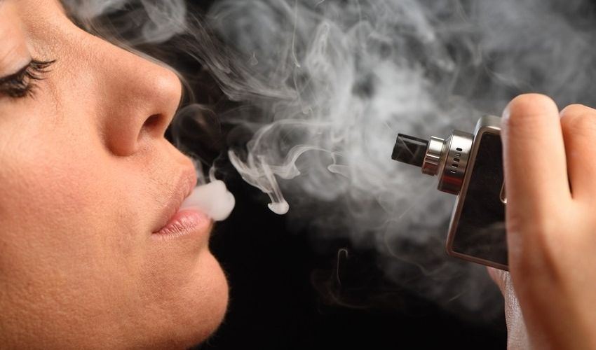Elektron siqaret satanları böyük cərimə gözləyir&nbsp;- Yeni qanun qəbul edilir