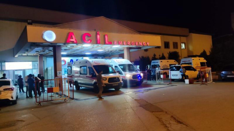 Türkiyədə hərbi maşın aşıb - 6 hərbçi yaralanıb