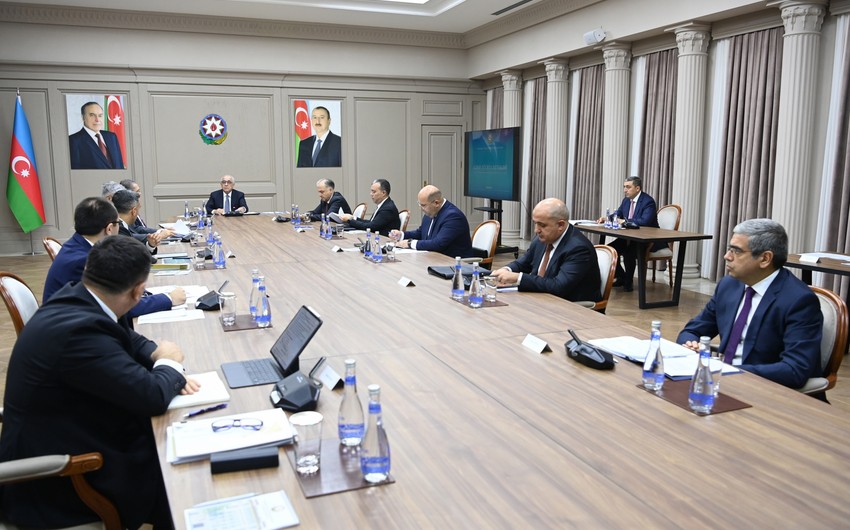 Əli Əsədov nazirləri topladı: nələr müzakirə olunub? - FOTOLAR