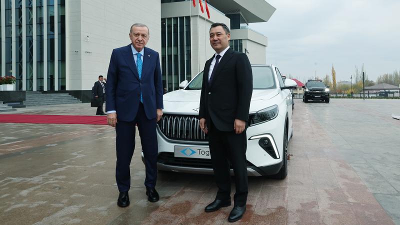 Ərdoğan Çaparova &ldquo;Togg&rdquo; hədiyyə edib - Ağ rəngdə (FOTO)