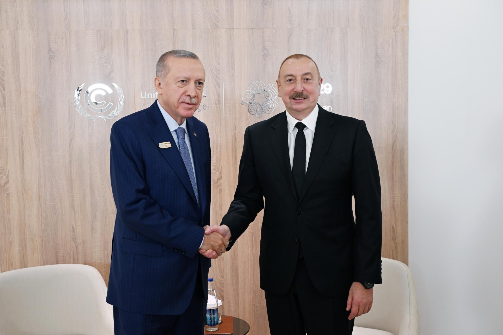 Ərdoğan İlham Əliyevlə görüşdə: "Açılış mərasimində çox məzmunlu çıxış etdiniz" - FOTOLAR