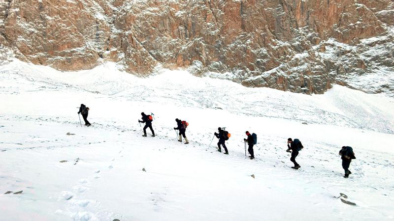 Belaruslu alpinsit qızlar Türkiyəyə yoxa çıxıblar - Axtarış başlayıb