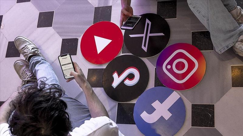 Sosial mediada kriminal qrupları təbliğ edənlər saxlanıldı - Türkiyədə