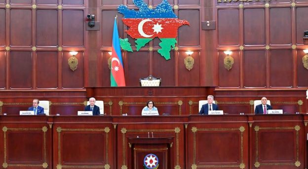 Bələdiyyələrlə bağlı hesabat qəbul edildi