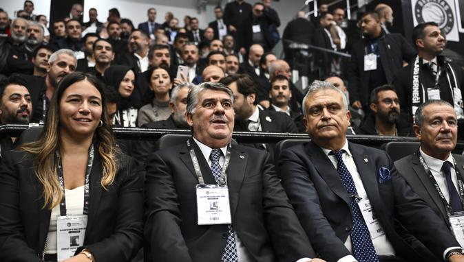 Serdal Adalı "Beşiktaş" prezidentliyinə namizəd oldu
