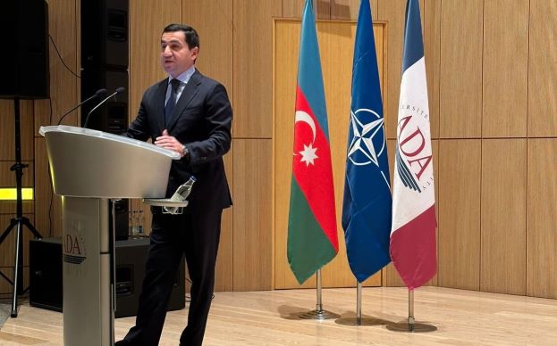 Hikmət Hacıyev: "...xarici və təhlükəsizlik siyasəti haqqında danışmaqdan məmnunam" - FOTOLAR