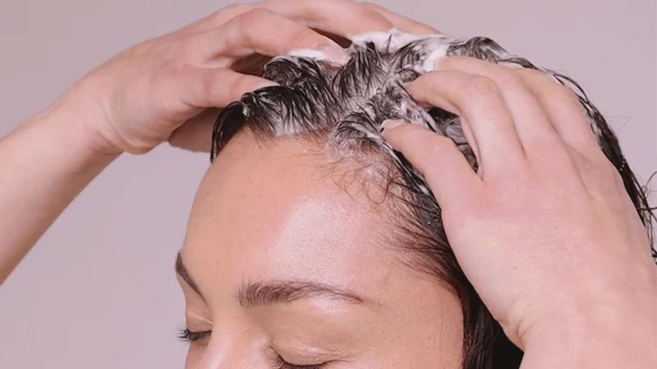 Məşhur AMİKA şampunlarında təhlükəli bakteriya aşkarlanıb - Bir milyon məhsul geri çağırıldı (FOTO)