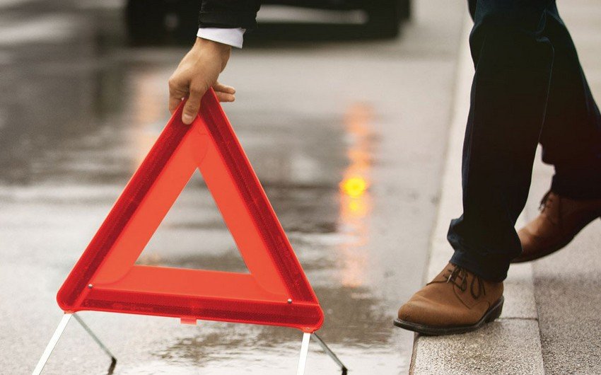 Goranboyda təcili yardım avtomobili qadını vuraraq öldürüb