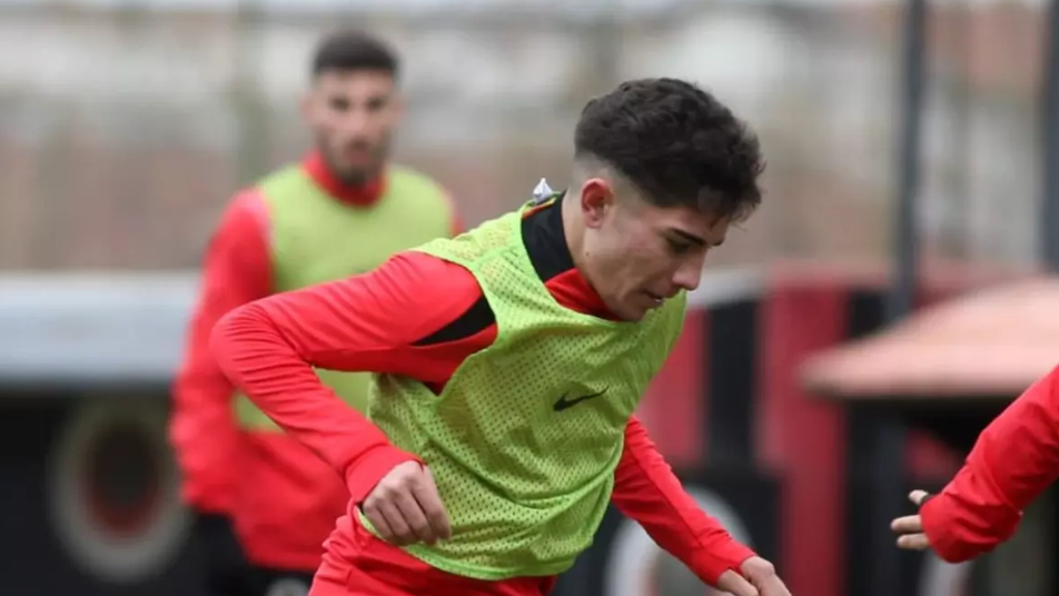 17 yaşlı türk futbolçu "Nyukasl"a satıldı - Cəmi 65 min dollara