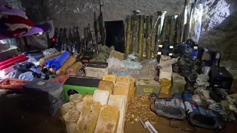 Türkiyə ordusu İraqda PKK-ya aid silah-sursatı ələ keçirib - FOTO