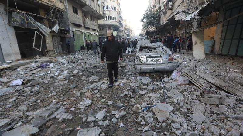 Qəzza bombalanır - Daha 16 nəfər həlak olub