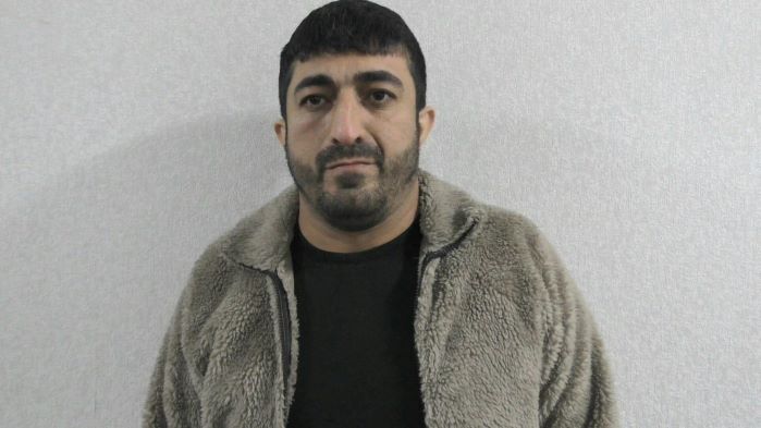 Lerikdə 35 yaşlı keçmiş məhkum saxlanıldı - Avtomatla