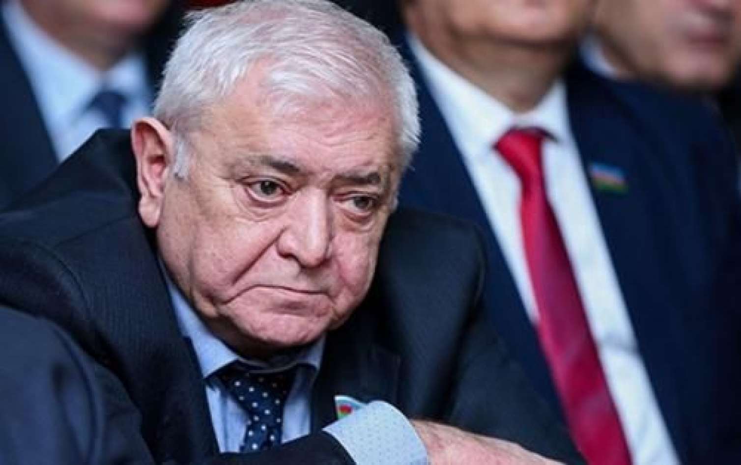 Deputatdan rektora etiraz: \"Qadın niyə evdə oturmalıdır, məgər biz Ərəbistanda yaşayırıq?\"