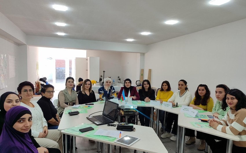 "Azercell Telecom" şəkili qadın sahibkarları dəstəkləyir