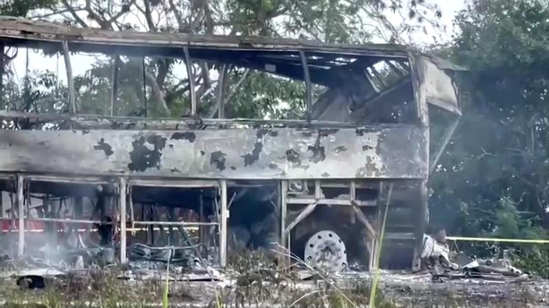 Meksikada avtobusla yük maşını toqquşub - 41 nəfər hadisə yerində ölüb