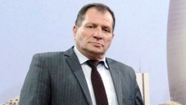 "Baba da deyir ki, bu adam belədir, Anarı təpiyimin altına salası deyiləm axı"