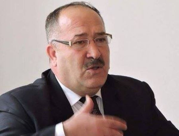 AMEA-nın əməkdaşı dissertasiya işini satışa çıxardı: "Almaq istəyən varsa..."