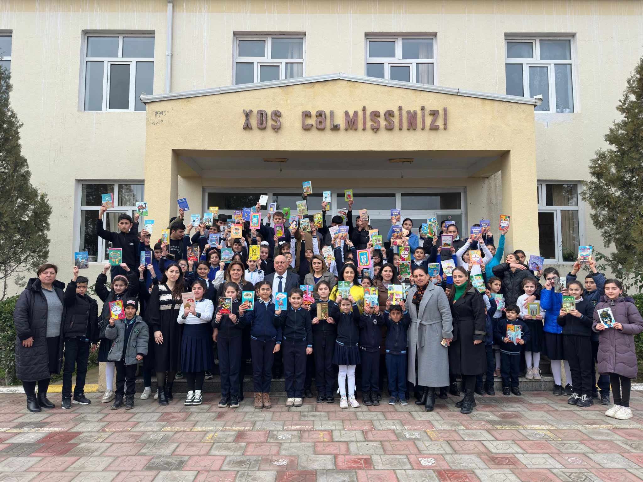 GECİKƏN və SEVGİ İLƏ QARŞILANAN &nbsp;KİTABLAR - FOTOLAR
