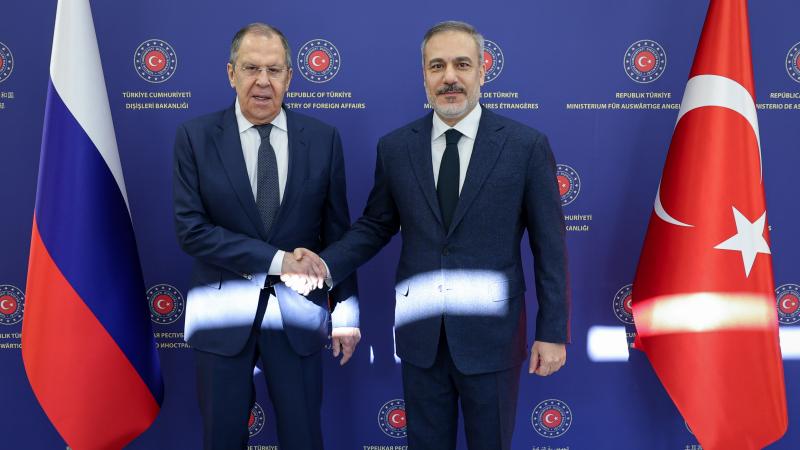 Hakan Fidan Lavrovla müzakirə aparıb