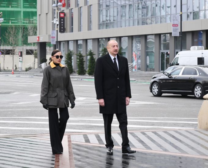 Prezident və xanımı &ldquo;Ana harayı&rdquo; abidəsini ziyarət etdi - FOTOLAR (YENİLƏNİB)