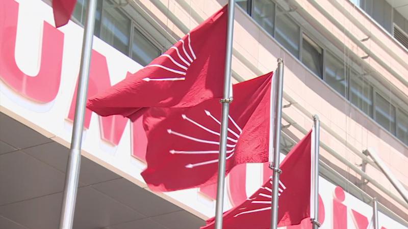 Deputat keçmiş partiya sədrinin müdafiəsinə qalxdı – Qalmaqal böyüdü&nbsp;&nbsp;