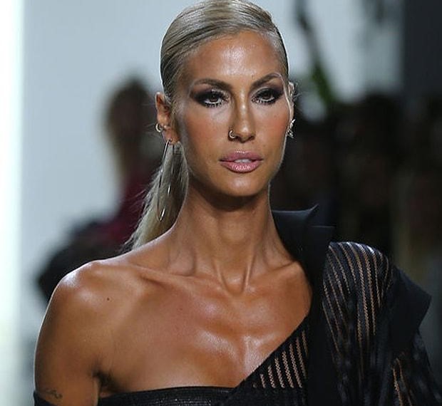 Məşhur model səhər nə yeyir? - FOTO