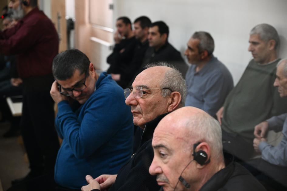 Ermənilər Bakıda məhkəmə zalında: "Əldə olunan gəlir Ermənistanın &ldquo;kredit&rdquo; adı ilə..."