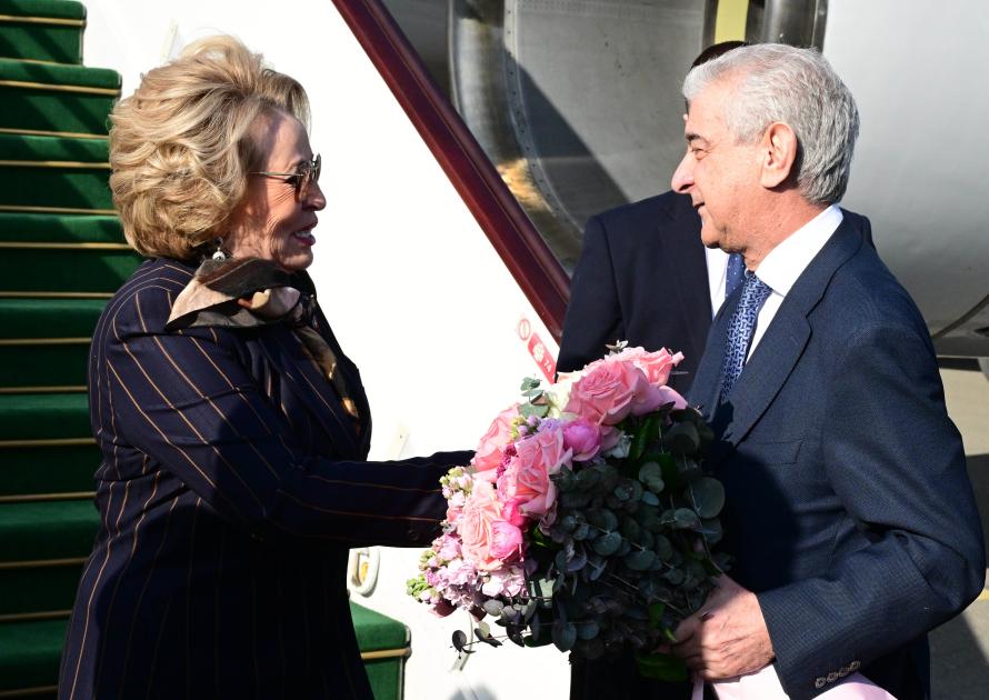 Valentina Matviyenko Azərbaycana gəldi - Əli Əhmədov qarşıladı (FOTO)