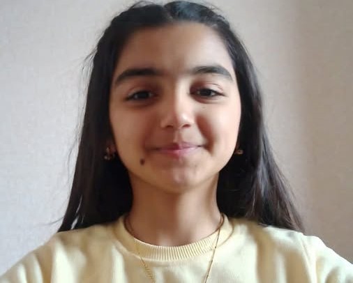 NƏNƏM MƏNƏ "HƏKİM QIZIM" DEYƏNDƏ...