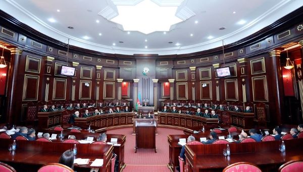 Ali Məhkəmədə iclas - Plenum qərarlarında dəyişiklik edilib