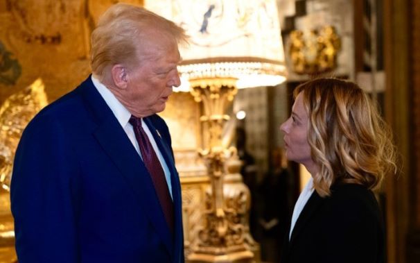 Donald Tramp "Siz avropalılara "parazit" demisinizmi?" sualından özünü itirdi: "Nədən bəhs etdiyini bilmirəm"