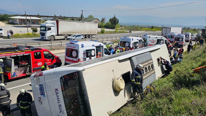 Türkiyədə sərnişin avtobusu aşıb - Ölən və yaralananlar var