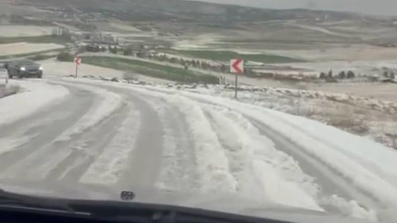 Ankaraya fındıq böyüklüyündə dolu yağıb