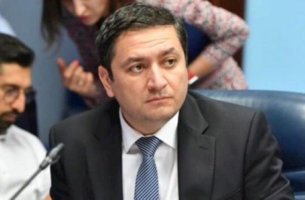 AHİK-in mətbuat katibi vəzifədən çıxarıldı