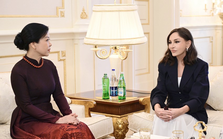 Mehriban Əliyeva Baş katibinin xanımı ilə görüşüb - FOTO