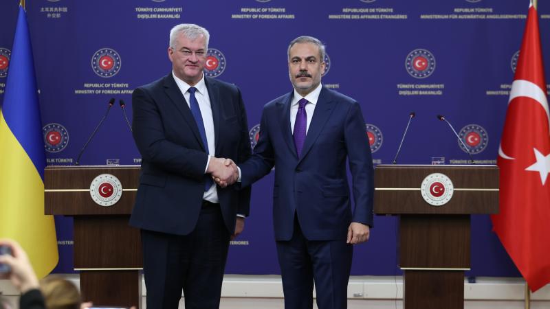 Hakan Fidan Ukrayna XİN başçısı ilə bir araya gəldi - Antalyada&nbsp;