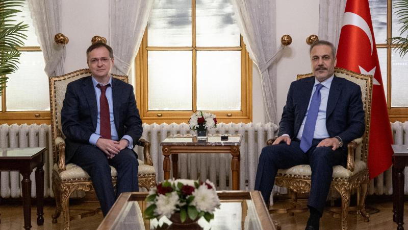 Hakan Fidan Putinin müşaviri ilə müzakirə aparıb