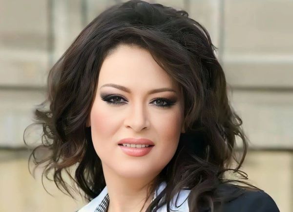 Mehriban Xanlarova Dram Teatrından gedib