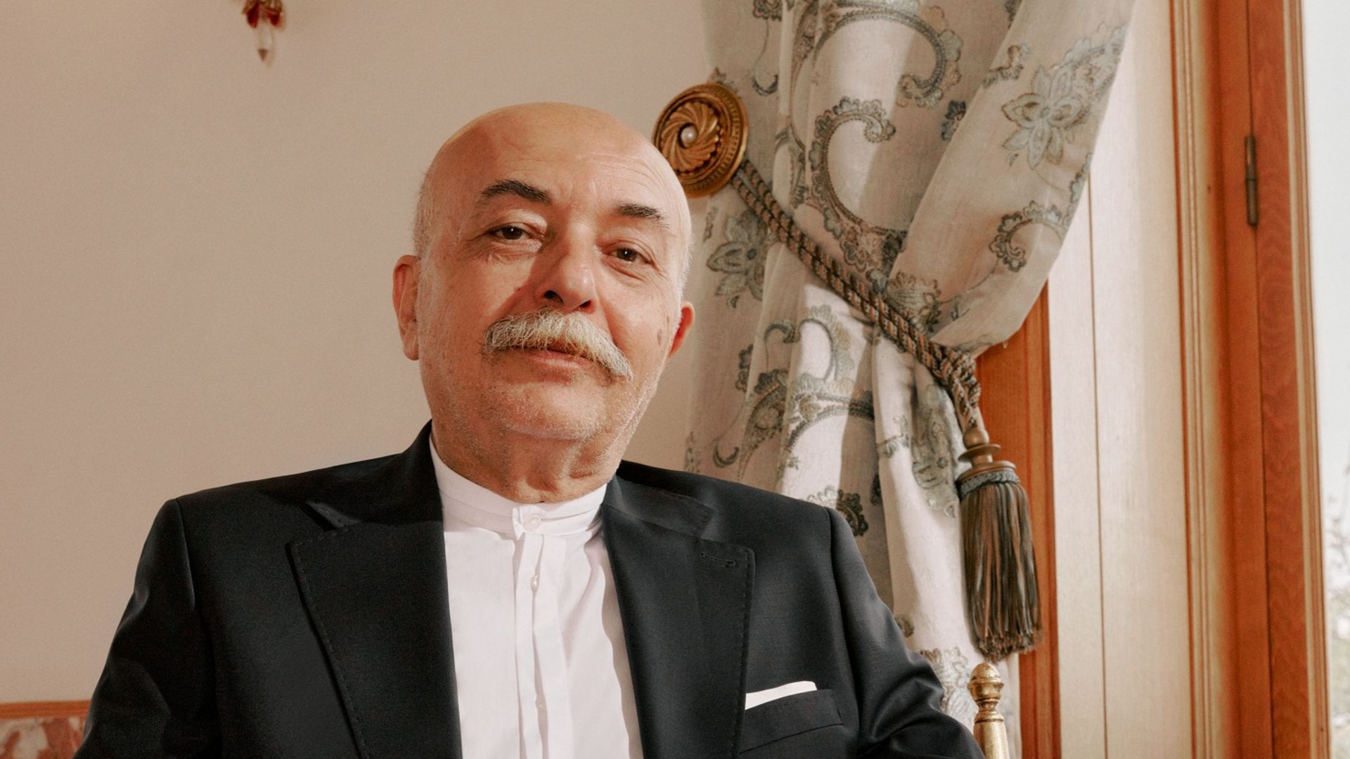 Qocaman aktyor kasıblıqdan şikayətlənir: "Pulum bitir, əgər sentyabradək..."&nbsp;